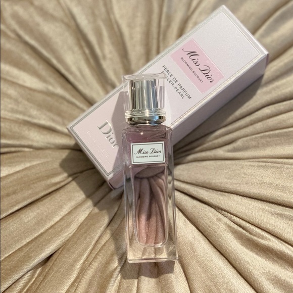 Meet your Posher, Stefani - Picture 1 of 1